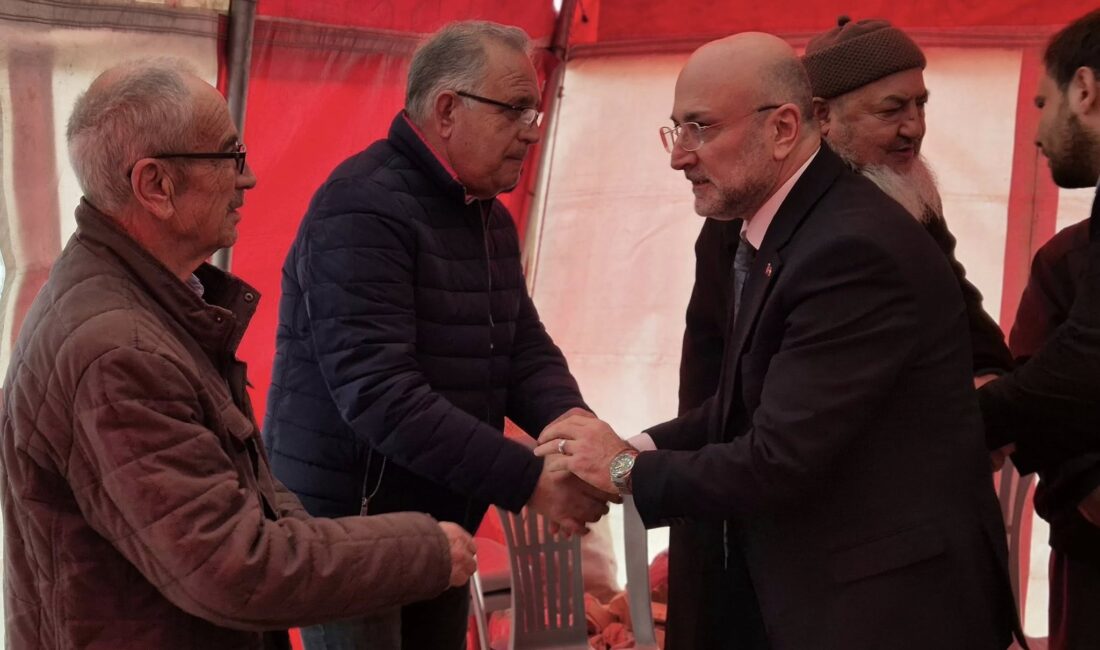 AK Parti Afyonkarahisar İl Başkanı Turgay Şahin, Dinar’da AK Parti