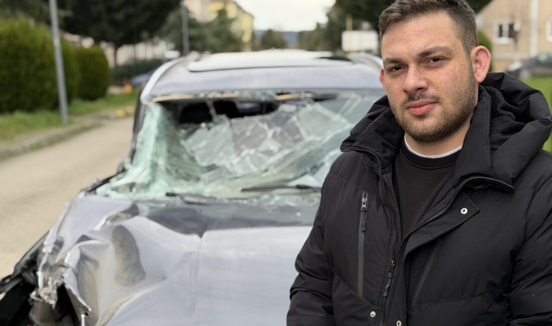 Düzce'de yaşayan Abdullah Yaldız, 2024 model sıfır kilometre aldığı aracıyla