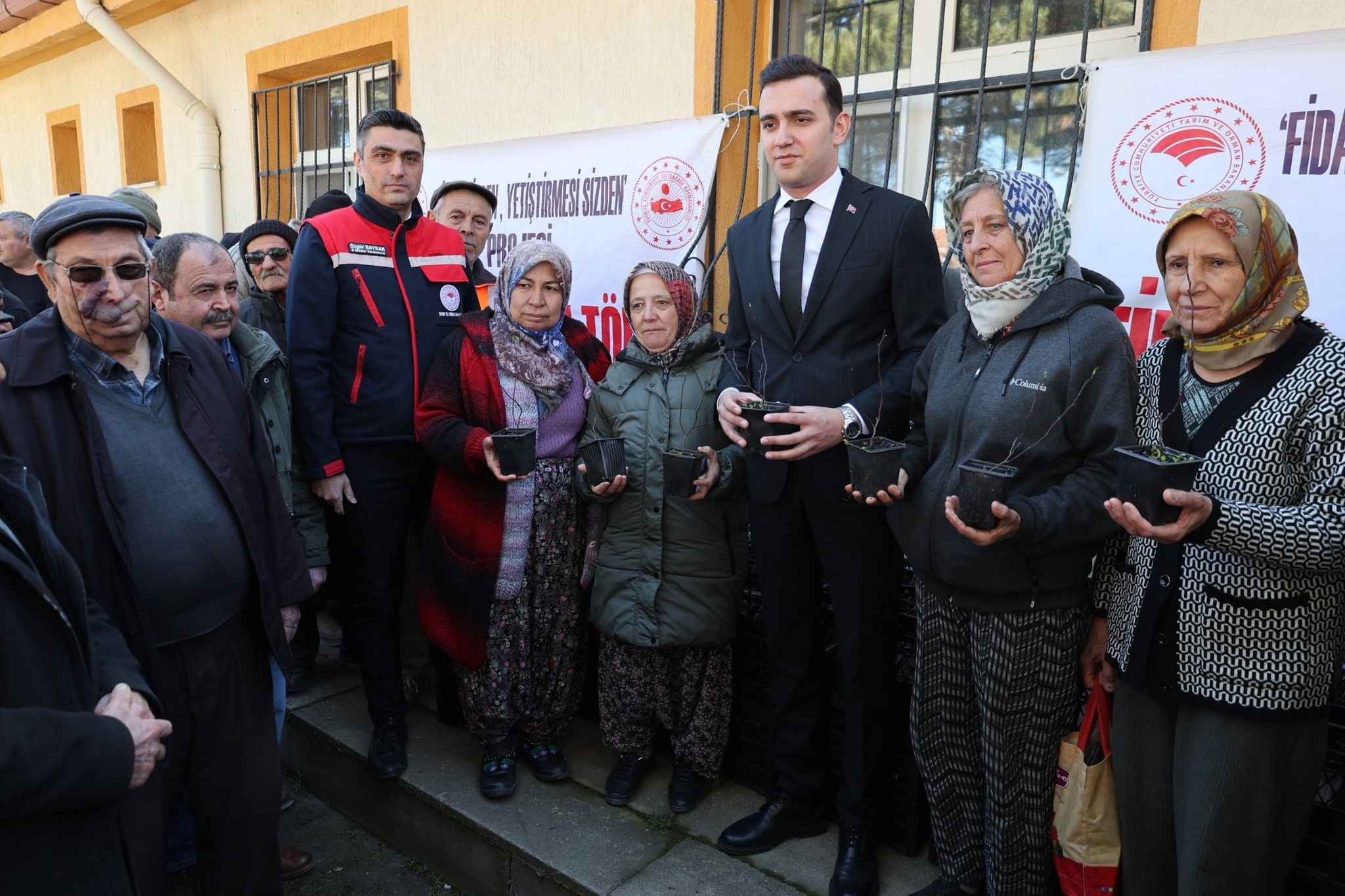 Afyonkarahisar’ın önemli meyve üretim merkezlerinden biri olan Sultandağı ilçesinde, tarımsal