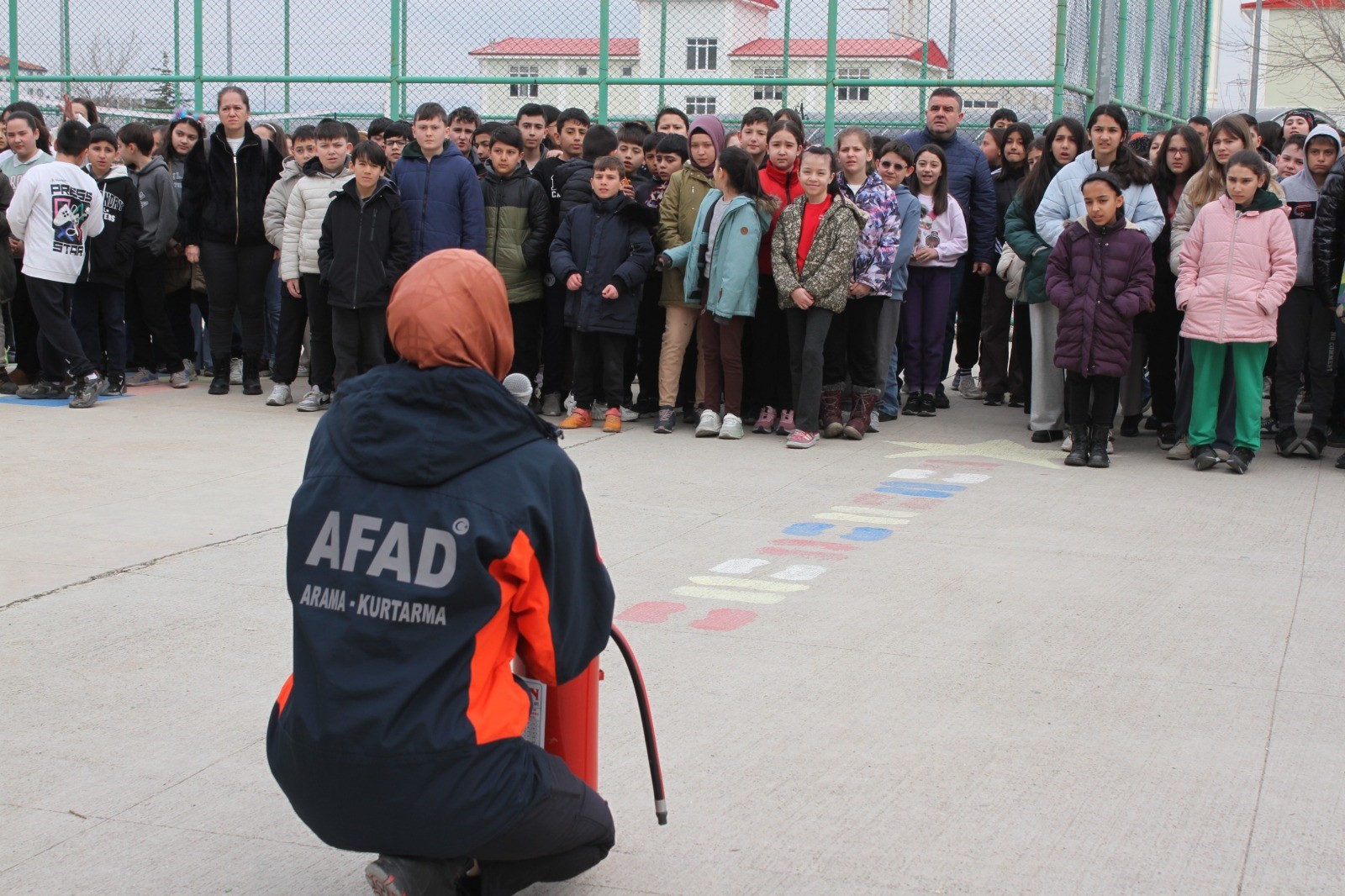 Afyonkarahisar İl Afet ve Acil Durum (AFAD) Müdürlüğü tarafından okullarda