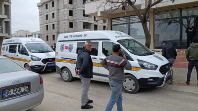 Kahramanmaraş’ın Dulkadiroğlu ilçesinde bir esnafın iş yerinden gelen tek el