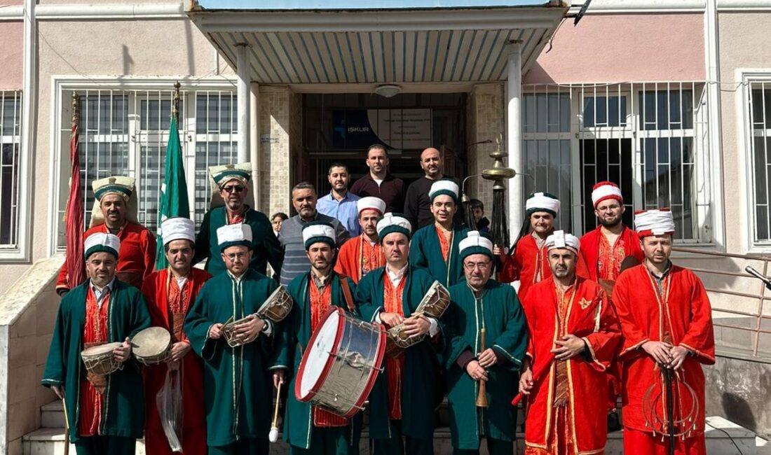 Afyonkarahisar’ın Şuhut ilçesinde bulunan Cumhuriyet İlkokulu, Ramazan ayının manevi atmosferini