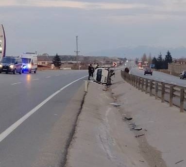 Afyonkarahisar il merkezine bağlı Sülümenli beldesi yakınlarında meydana gelen trafik