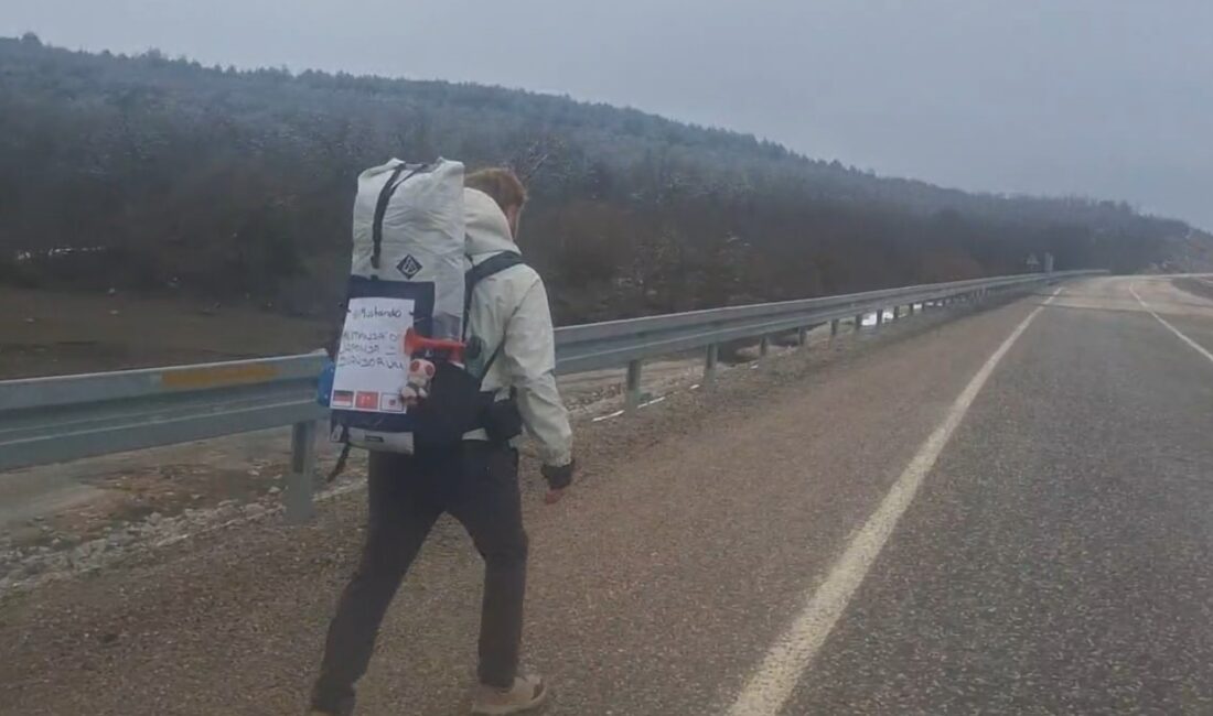 Almanya’dan yola çıkarak Japonya’ya yürüyerek gitmeyi hedefleyen Türk vatandaşı Mustafa