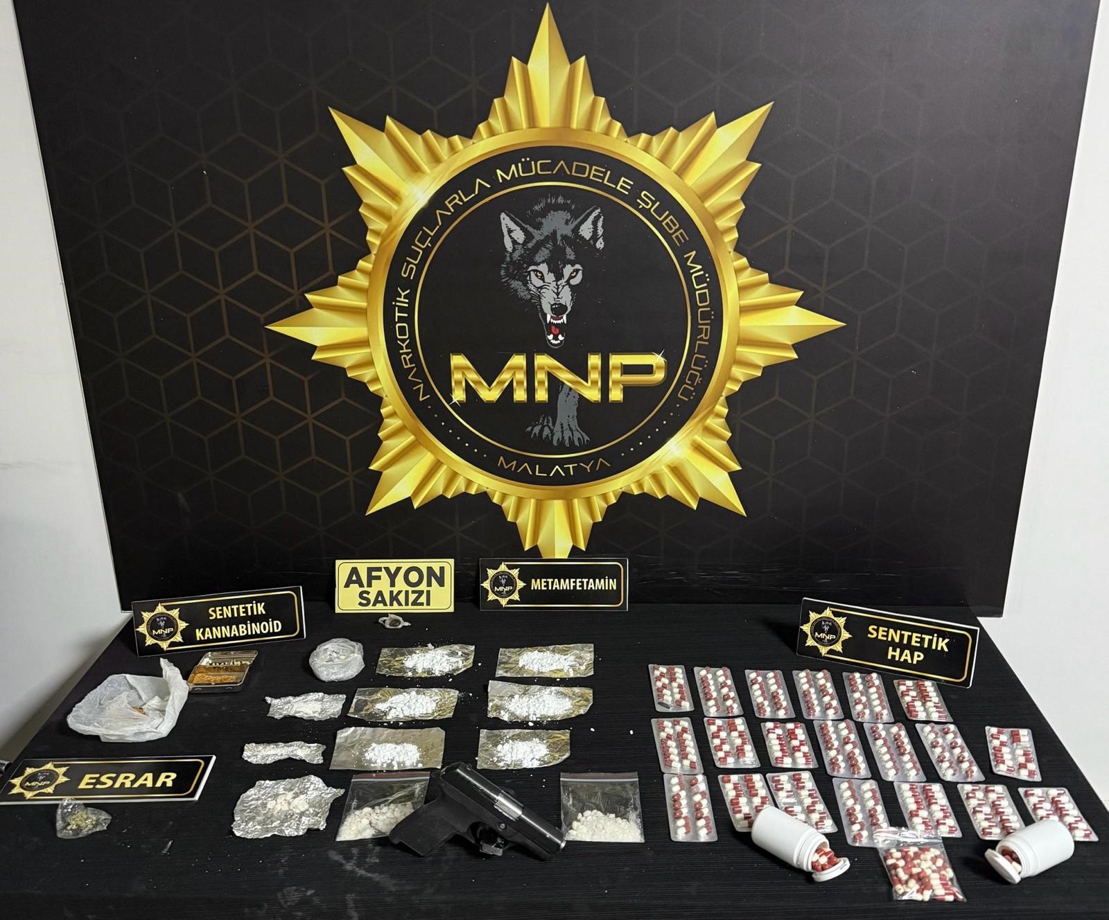 Malatya'da narkotik polisinin zehir tacirlerine yönelik yürüttüğü titiz çalışma sonuç