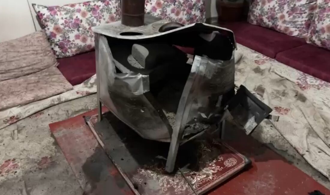 Hakkari’nin Yüksekova ilçesinde bir evde yakılan odun sobasının patlaması sonucu