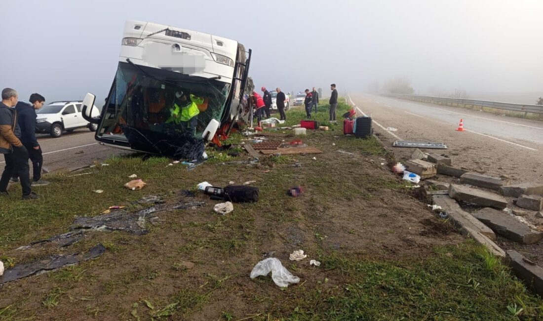 Adana’nın Kozan ilçesinde sabah saatlerinde meydana gelen feci trafik kazasında,