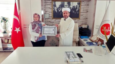 Antalya’nın Manavgat ilçesinde yaşayan Almanya vatandaşı Nicole Gottschalk, İslamiyet üzerine