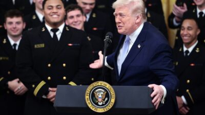 ABD Başkanı Donald Trump, Beyaz Saray'da düzenlenen kupa töreninde yaptığı