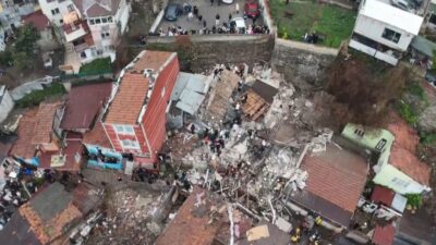 İstanbul’un tarihi semtlerinden Fatih Ayvansaray’da, Pazar günü öğle saatlerinde meydana