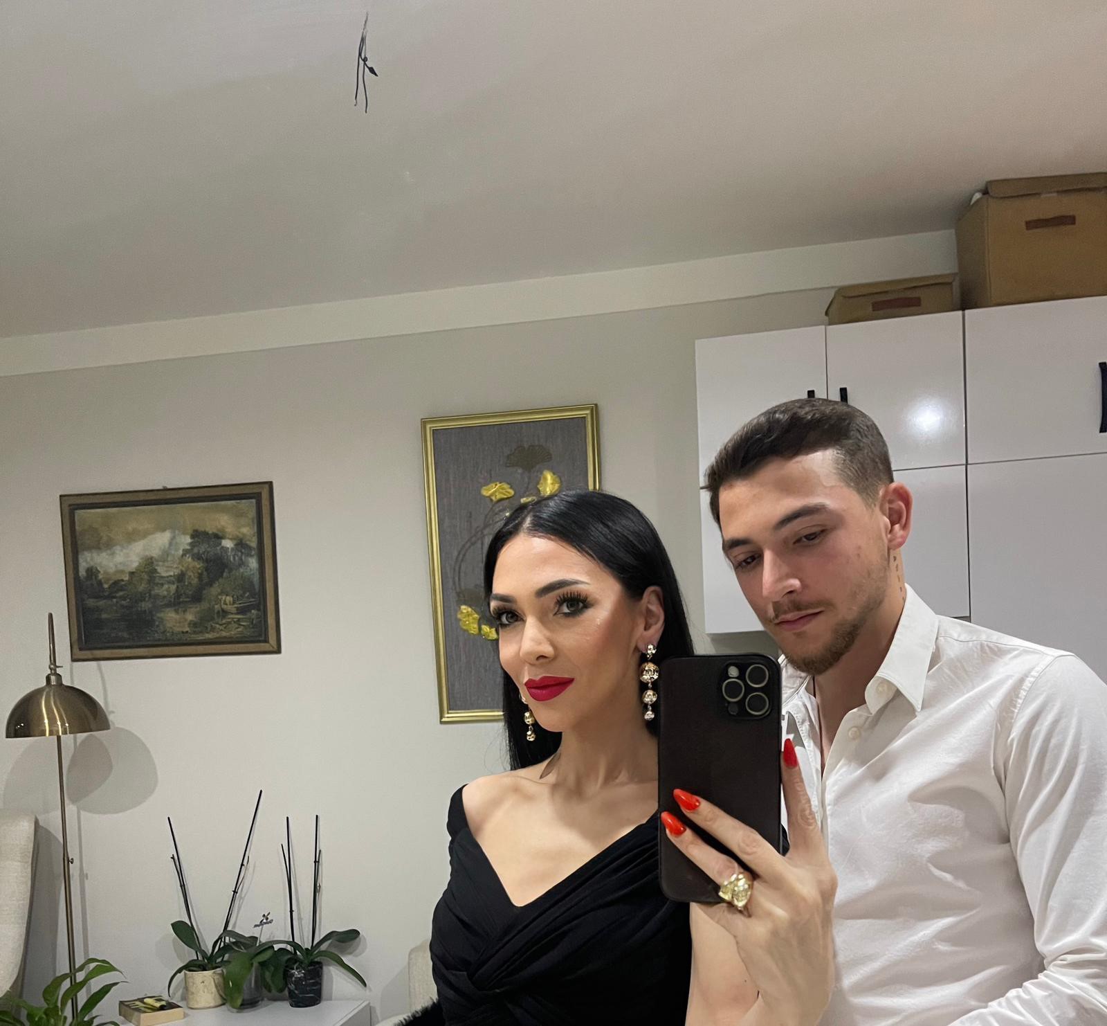 Kocaeli'nin İzmit ilçesinde Ramazan Bayramı'nın birinci günü bir kafeye giden