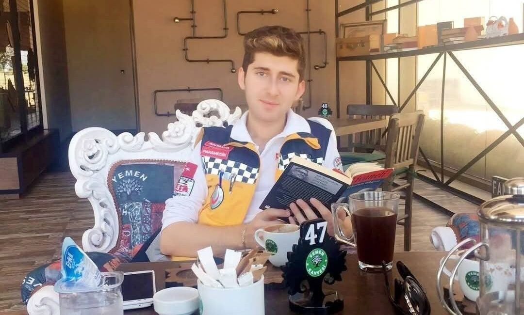 Antalya’da geçtiğimiz yıl sahur sonrası evine dönerken sigara isteyen bir