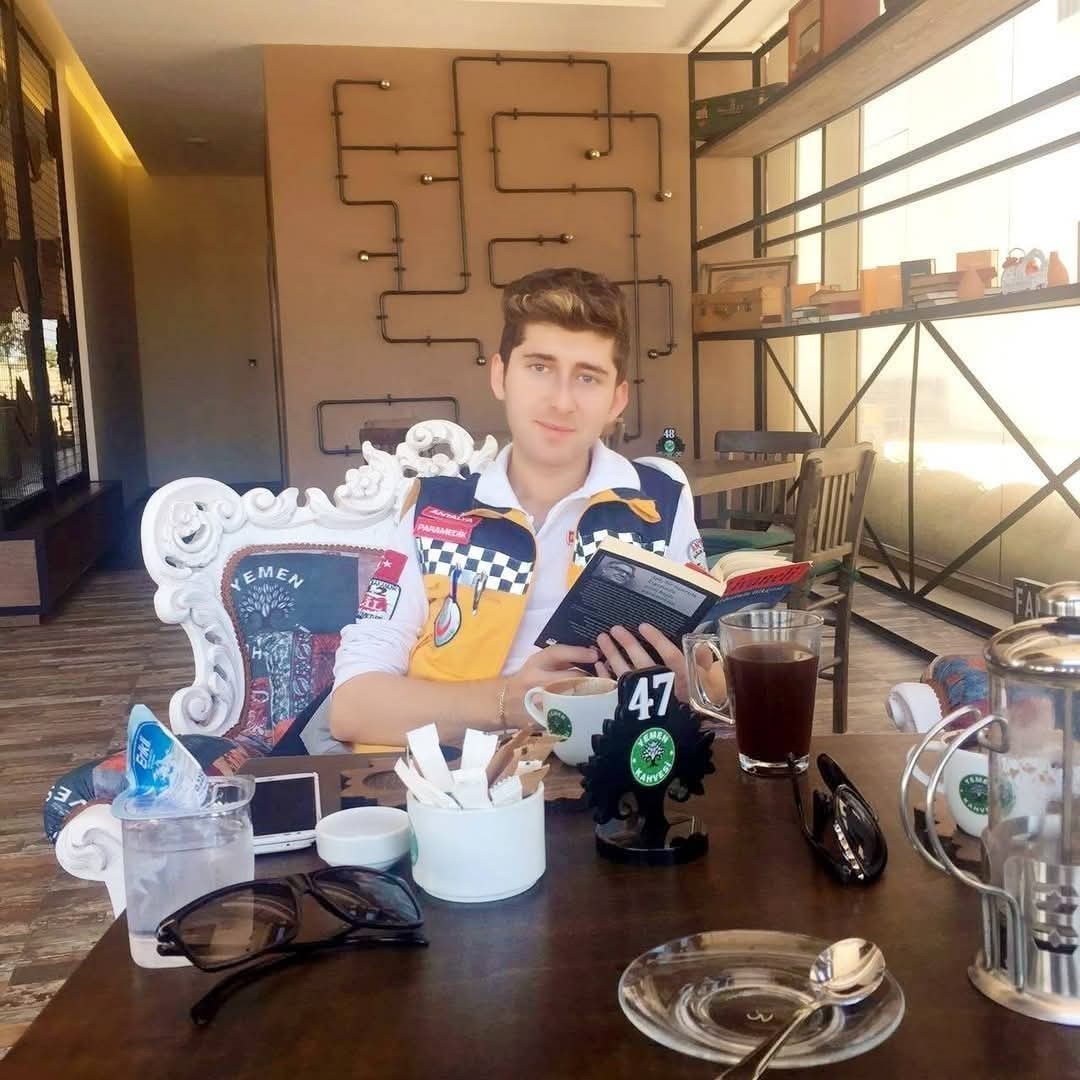 Antalya’da geçtiğimiz yıl sahur sonrası evine dönerken sigara isteyen bir