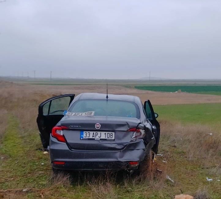 Afyonkarahisar’da sabah saatlerinde meydana gelen trafik kazasında, kontrolden çıkan bir