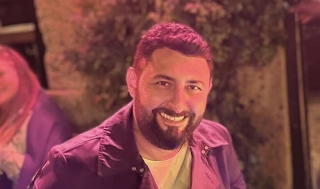 Kocaeli’nin İzmit ilçesinde gece yarısı bir eğlence mekanına düzenlenen silahlı