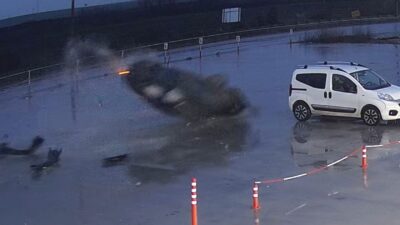Edirne'de yaklaşık 60 metre boyunca defalarca takla atan otomobilde bulunan