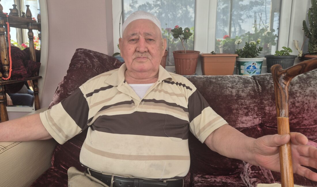 Tekirdağ'ın Muratlı ilçesine bağlı Ballıhoca köyü, duyanları hayrete düşüren ilginç