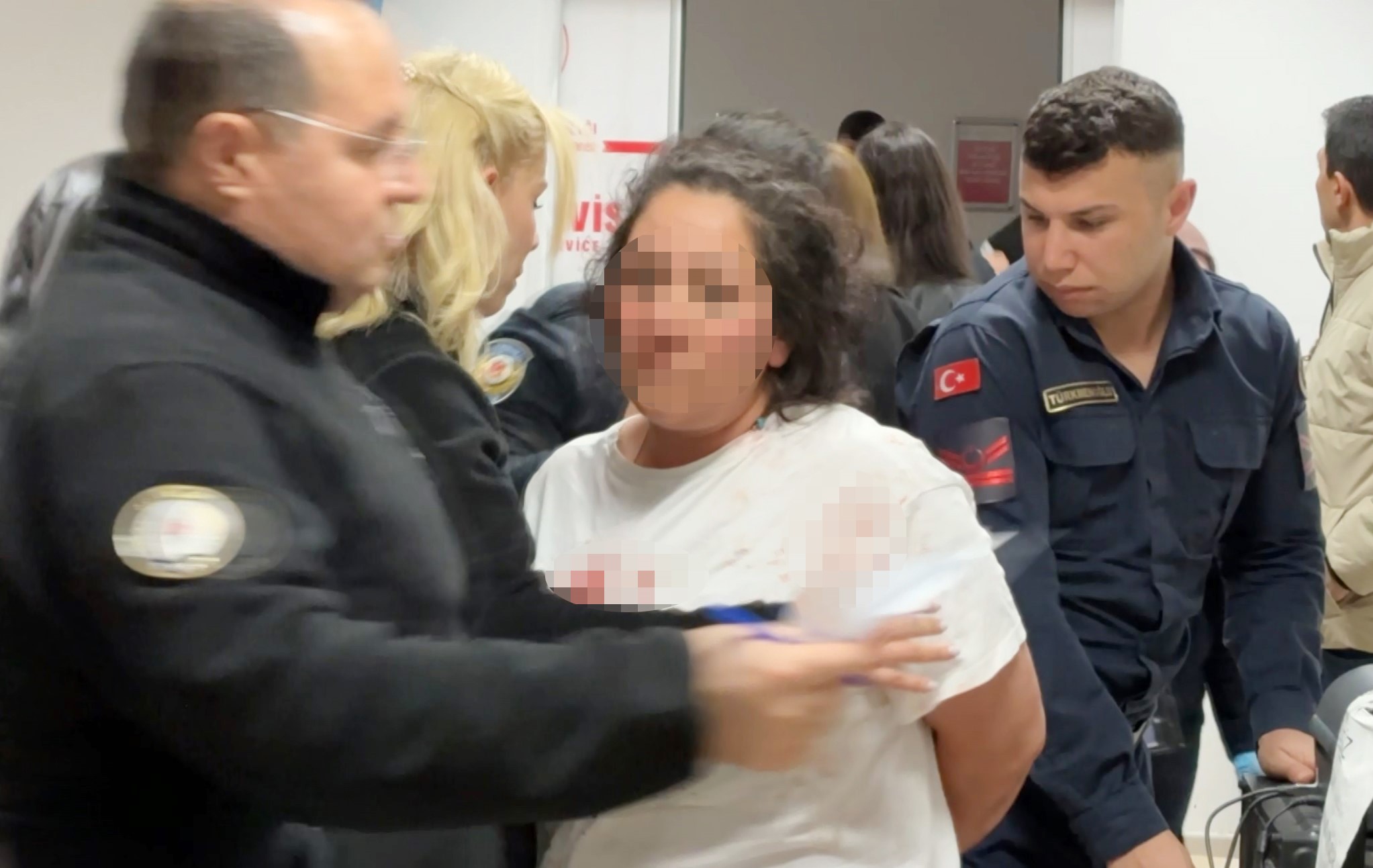 Aksaray’da bir apartman dairesinde başlayan kıskançlık kavgası, kanlı bir hesaplaşmaya