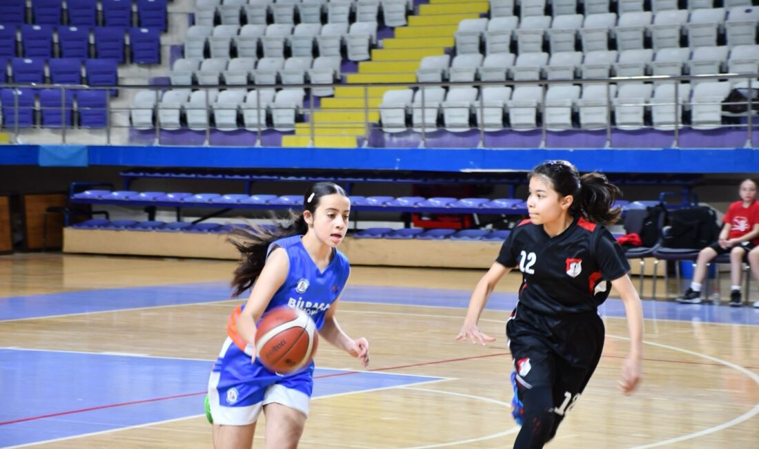 Okul Sporları kapsamında düzenlenen "Küçükler Kız-Erkek Basketbol Grup Müsabakaları", Afyonkarahisar’ın