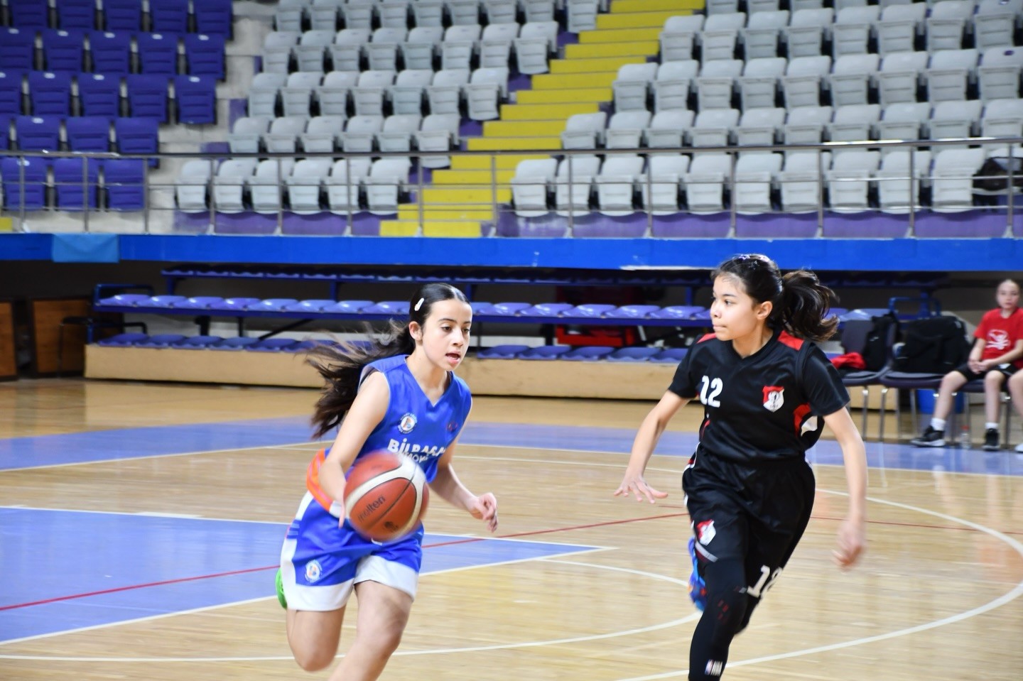 Okul Sporları kapsamında düzenlenen "Küçükler Kız-Erkek Basketbol Grup Müsabakaları", Afyonkarahisar’ın