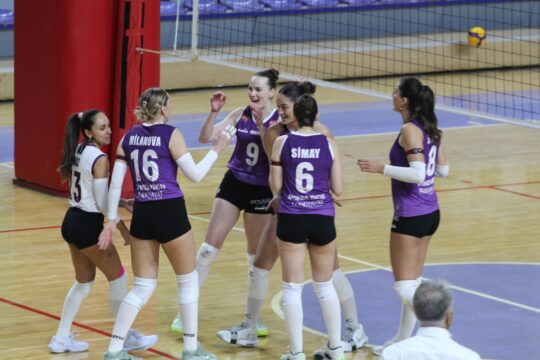 TVF 1. Lig Yarı Final müsabakaları kapsamında mücadele eden Afyonkarahisar