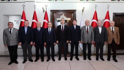 Afyon Eğitim Vakfı Yönetim Kurulu üyeleri, Afyonkarahisar Valisi Dr. Naci