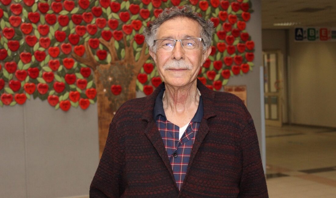 Akdeniz Üniversitesi Hastanesi'nde kadavradan böbrek nakli yapılan emekli Din Kültürü