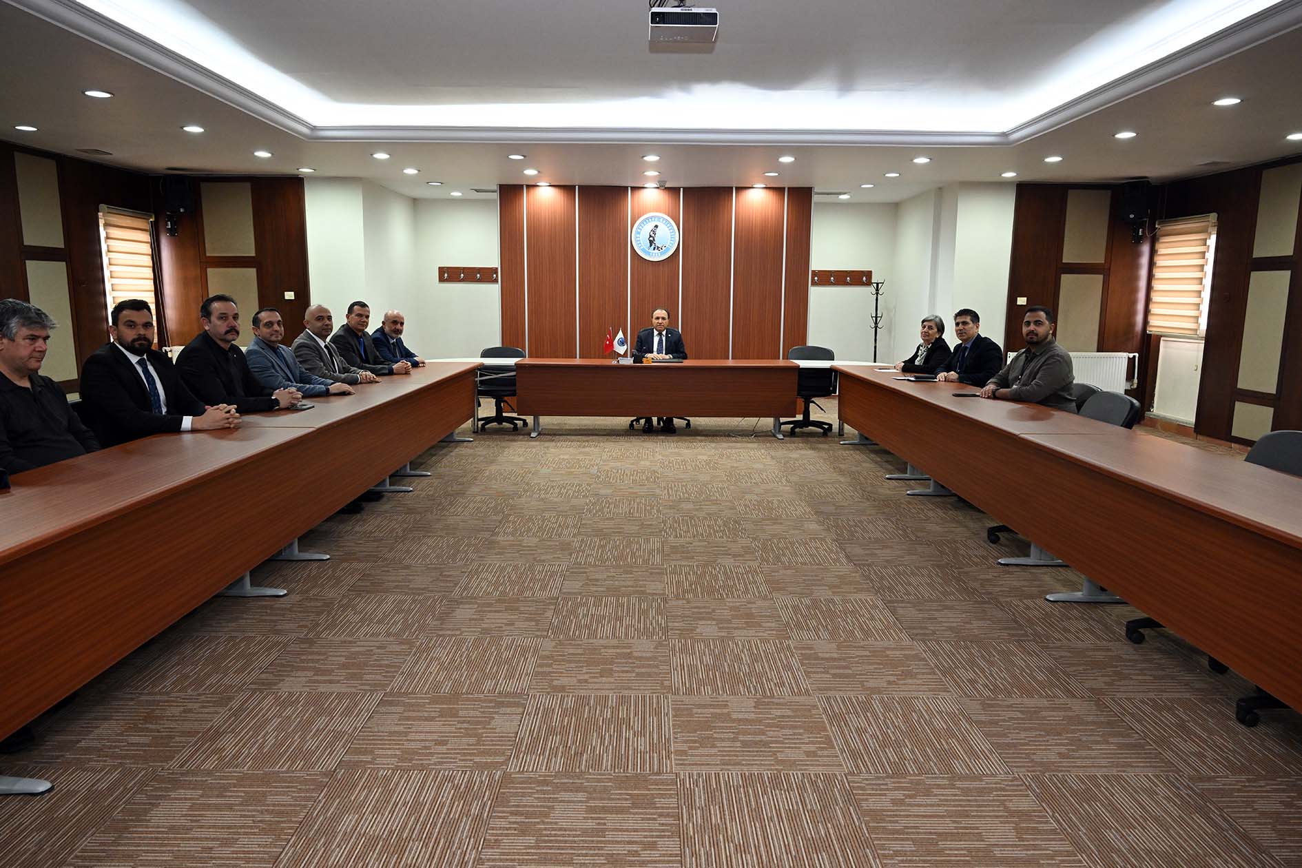 Afyon Kocatepe Üniversitesi (AKÜ) Rektörü Prof. Dr. Mehmet Karakaş başkanlığında