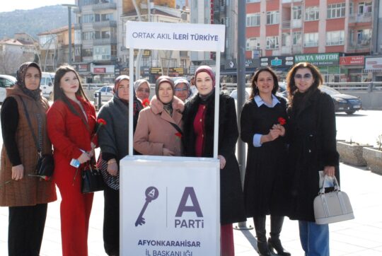 Anahtar Parti Afyonkarahisar İl Sekreteri Rukiye Önder Sel, “Kadınların ekonomik