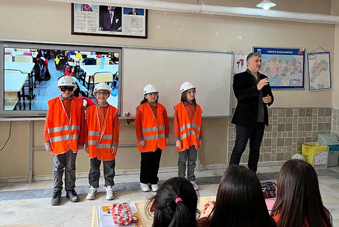 Afyon Kocatepe Üniversitesi (AKÜ) İscehisar Meslek Yüksekokulu (MYO) tarafından, İscehisar