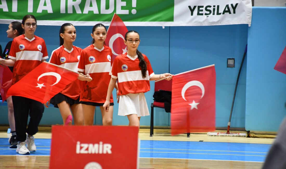 Okul Sporları faaliyet programı kapsamında düzenlenen Badminton Yıldızlar Grup Müsabakaları,