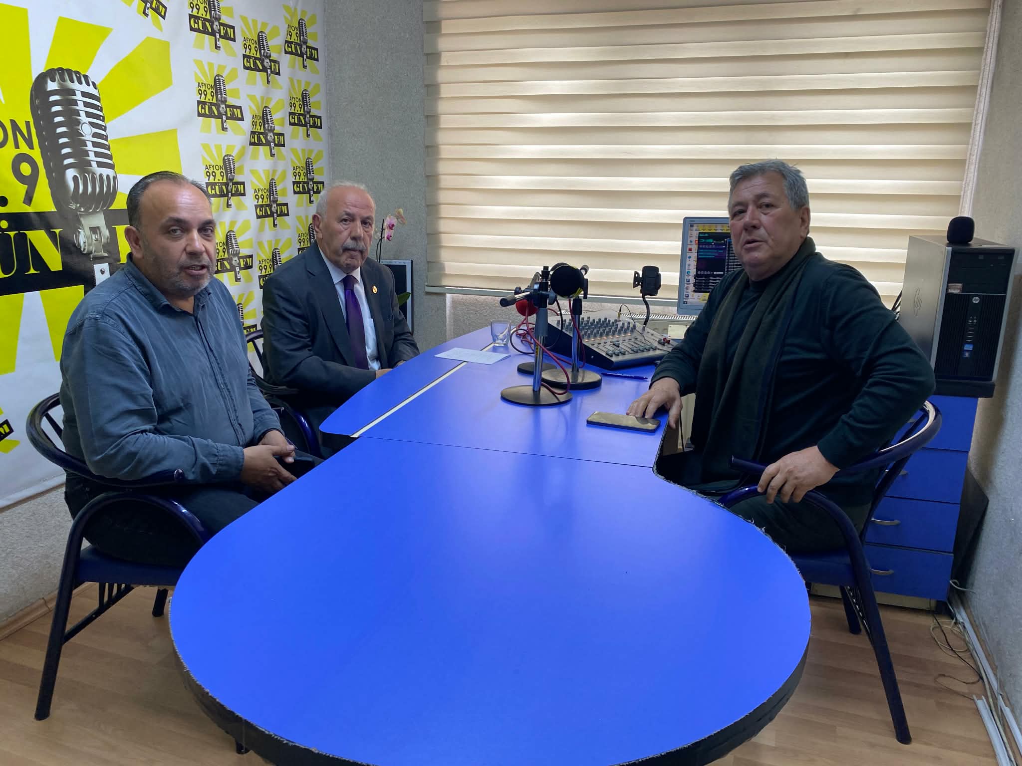 Gün FM’de yayınlanan Basın Odası programında 6 Nisan’da yapılacak olan