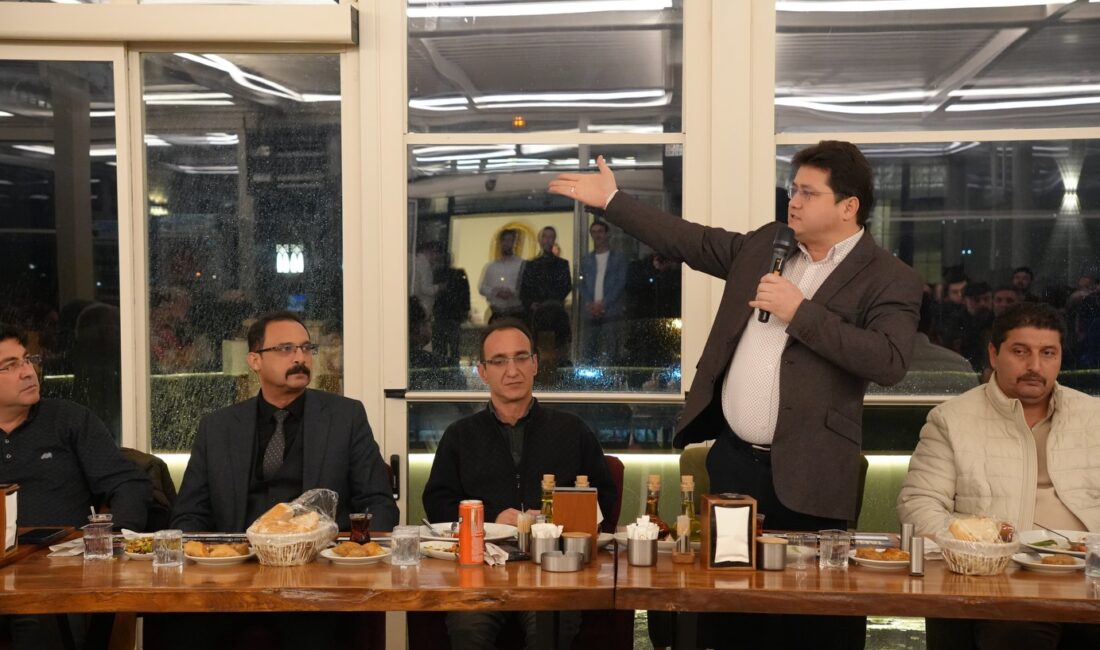 Bolvadin Belediye Başkanı Derviş Aynacı, ilçede ulaşım hizmetinin önemli temsilcilerinden