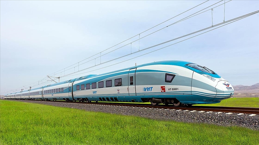 Ulaştırma ve Altyapı Bakanı Abdulkadir Uraloğlu, Ramazan Bayramı'nda artan yolcu