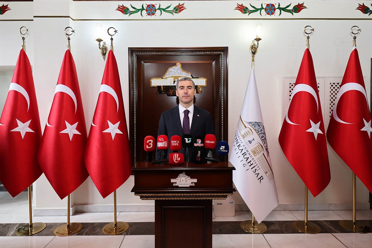 Afyonkarahisar Valisi Dr. Naci Aktaş, Ramazan Bayramı dolayısıyla bir mesaj