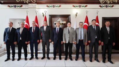 Afyonkarahisar’ın Bolvadin ilçesinden oluşan geniş bir heyet, Naci Aktaş’a hayırlı