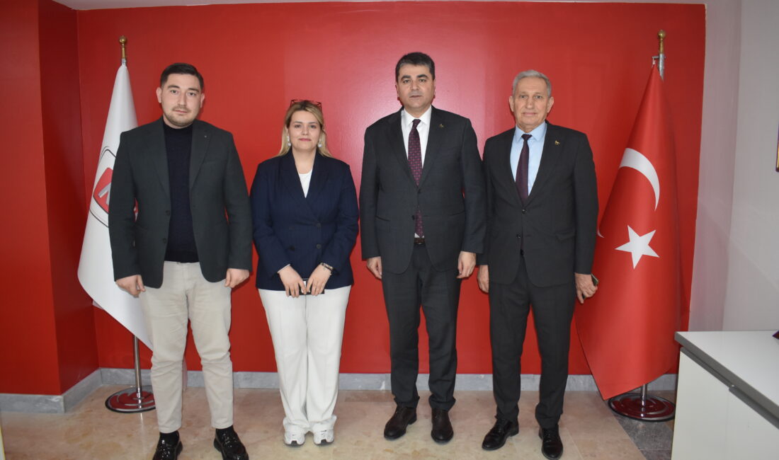 Demokrat Parti Genel Başkanı Gültekin Uysal ve Demokrat Parti Afyonkarahisar