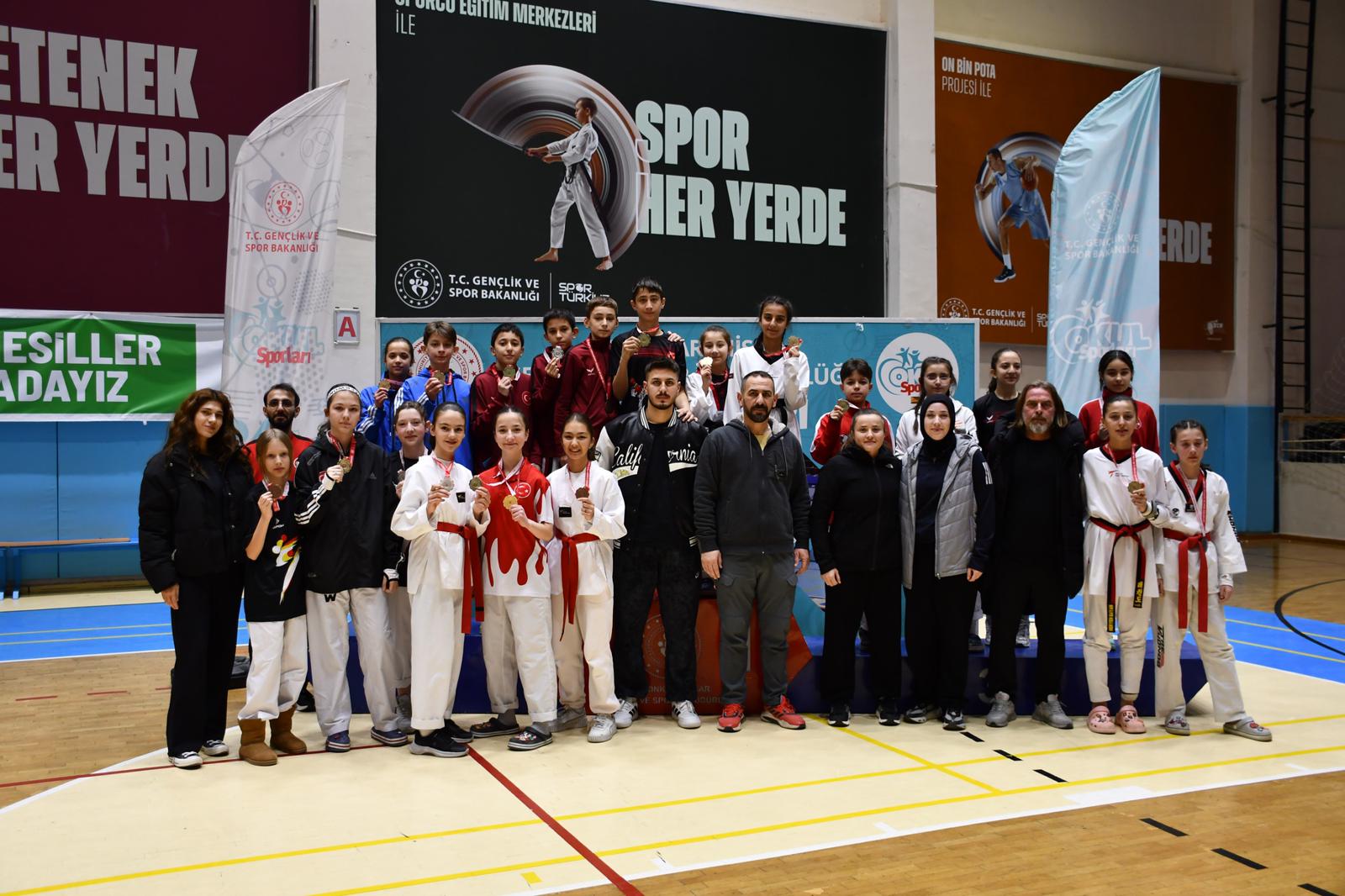 Okul Sporları faaliyet programı kapsamında Afyonkarahisar Gençlik ve Spor İl