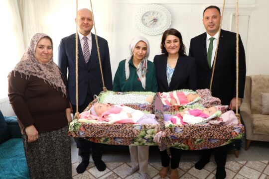 Afyonkarahisar’da doğum oranlarındaki düşüşe dikkat çekmek ve dezavantajlı aileleri desteklemek