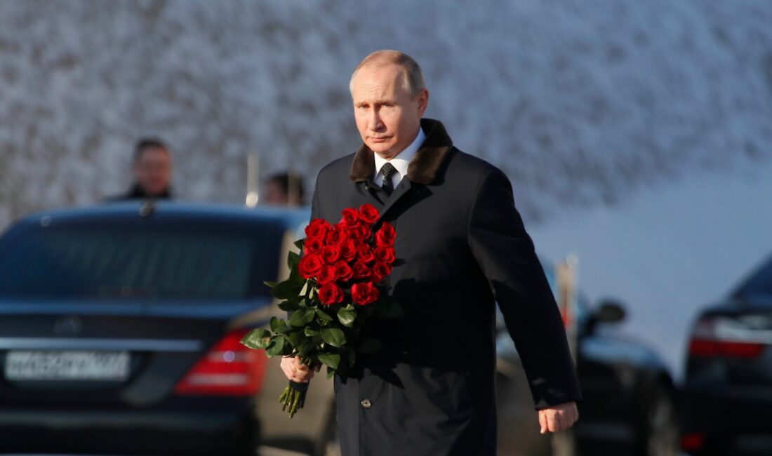 Rusya Devlet Başkanı Vladimir Putin, 8 Mart Dünya Kadınlar Günü