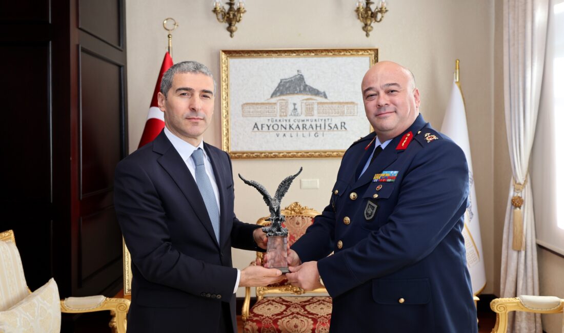 17. Hava ve Füze Savunma Üs Komutanı Tuğg. Cüneyt Güven,