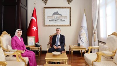 İçişleri Bakanlığı İller İdaresi Daire Başkanı Suna Üstüner, Vali Dr.