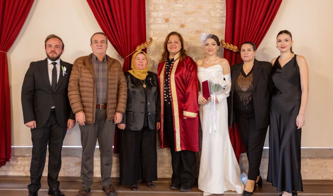 Afyonkarahisar Belediye Başkanı Burcu Köksal, kentin sosyal hayatına dokunmaya devam