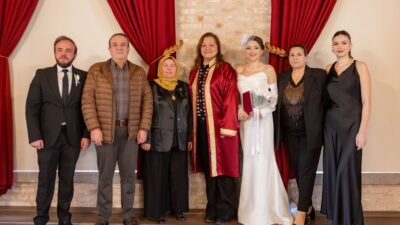 Afyonkarahisar Belediye Başkanı Burcu Köksal, kentin sosyal hayatına dokunmaya devam