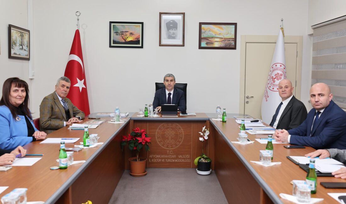 Afyonkarahisar Valisi Dr. Naci Aktaş, şehrin kültürel ve turistik kalkınmasına