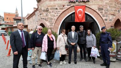 Afyonkarahisar Valisi Dr. Naci Aktaş, şehrin köklü ticaret merkezlerinden biri