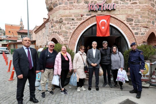 Afyonkarahisar Valisi Dr. Naci Aktaş, şehrin köklü ticaret merkezlerinden biri