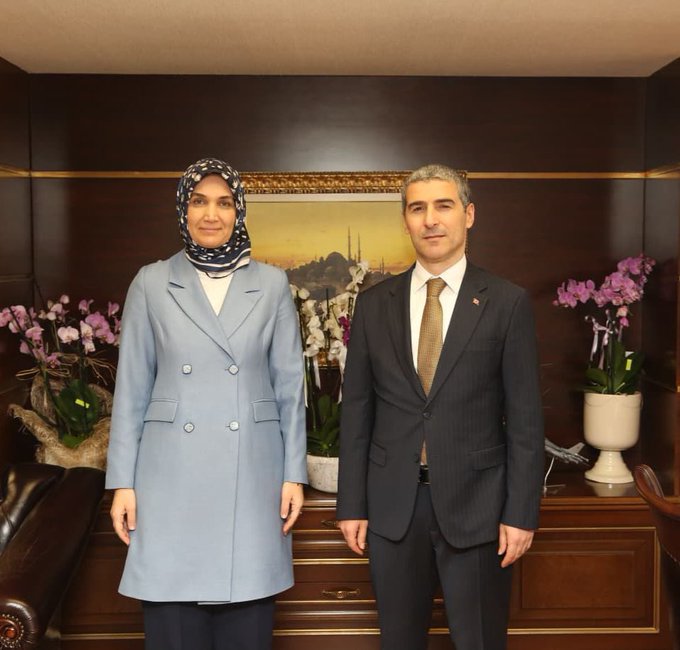 Afyonkarahisar Valisi Dr. Naci Aktaş, şehre sunduğu hizmetlerin ardından İçişleri