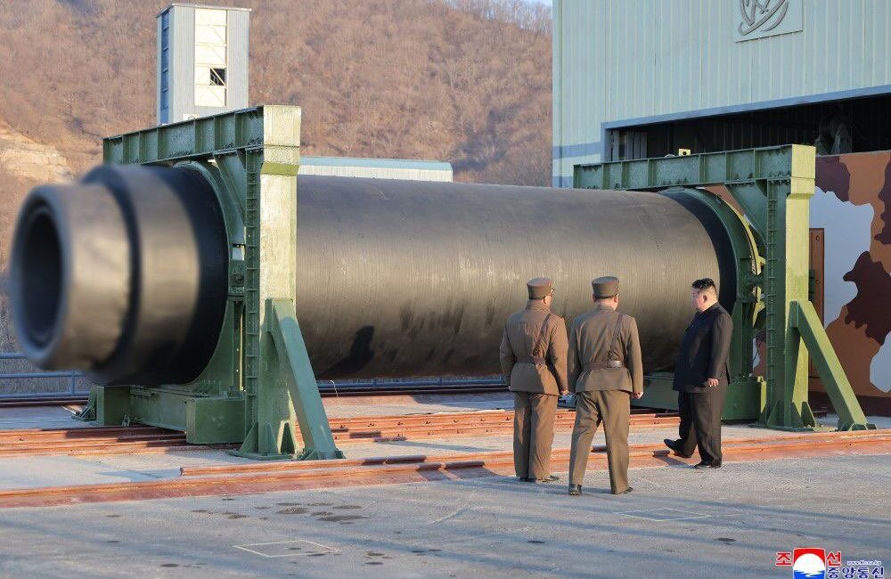 Kuzey Kore lideri Kim Jong Un, ülkesinin stratejik askeri gücünü