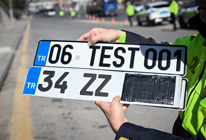 İçişleri Bakanı Mustafa Çiftçi, araç sahiplerinin uzun süredir merak ettiği